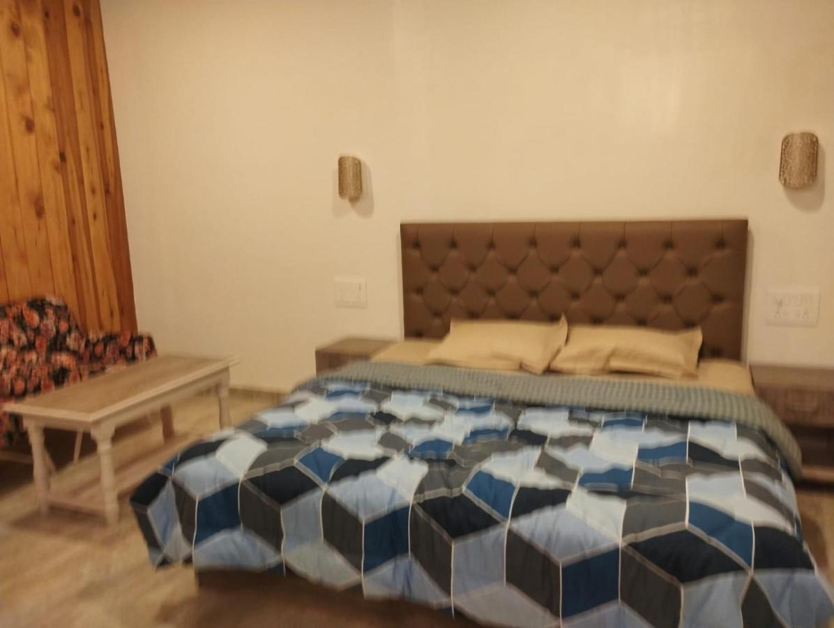 Farsal Villa Srīnagar Buitenkant foto